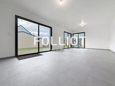 Maison - 99 m² - 4 pièces