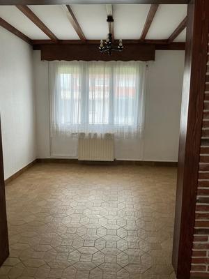 Maison - 93 m² - 6 pièces