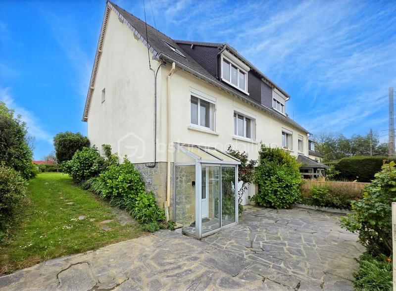 Maison - 95 m² - 5 pièces