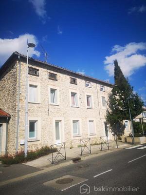 Immeuble - 200 m² - 9 pièces