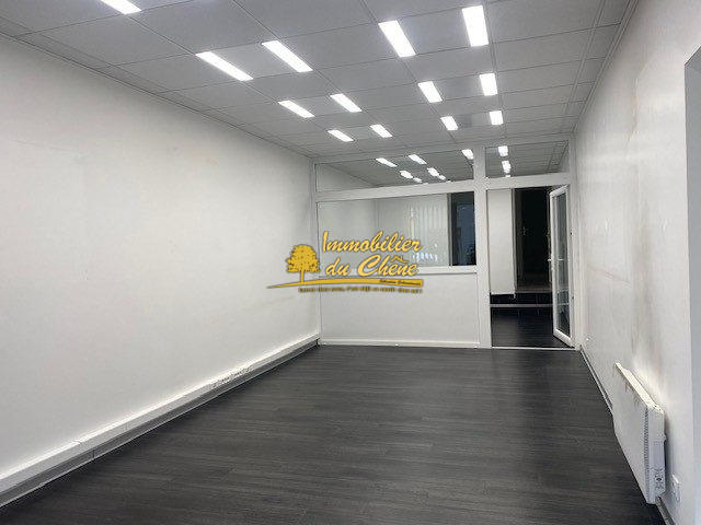 Local commercial - 45 m² - 2 pièces