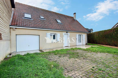 Maison - 115 m² - 4 pièces