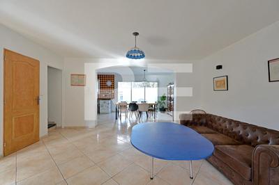 Maison - 162 m² - 6 pièces