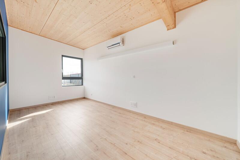 Bureau - 140 m² - 5 pièces