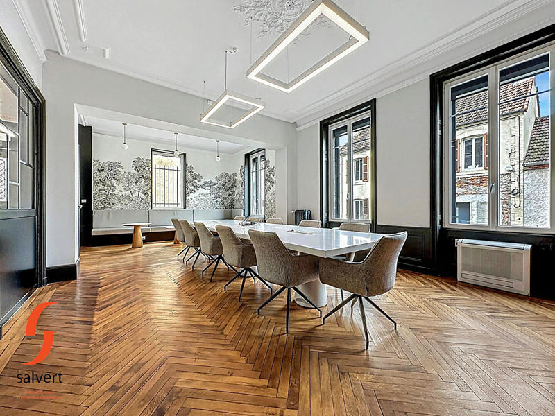 Immeuble - 272 m² - 14 pièces