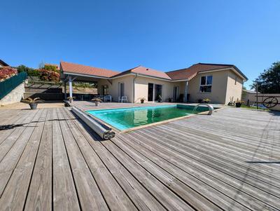 Maison - 195 m² - 6 pièces