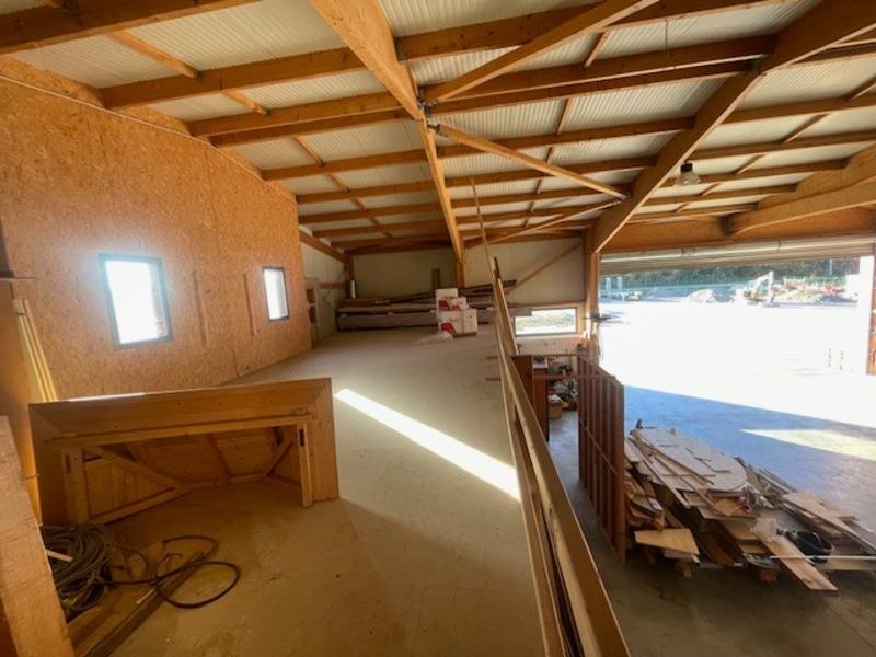 Local d'activité / Entrepôt - 600 m² - 5 pièces