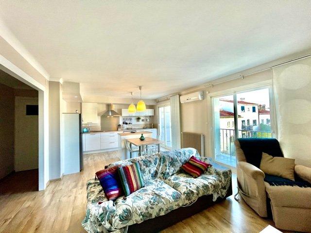 Appartement ancien - 73 m² - 3 pièces