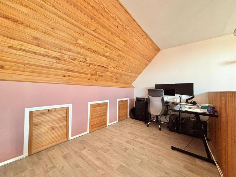 Maison traditionnelle - 109 m² - 4 pièces