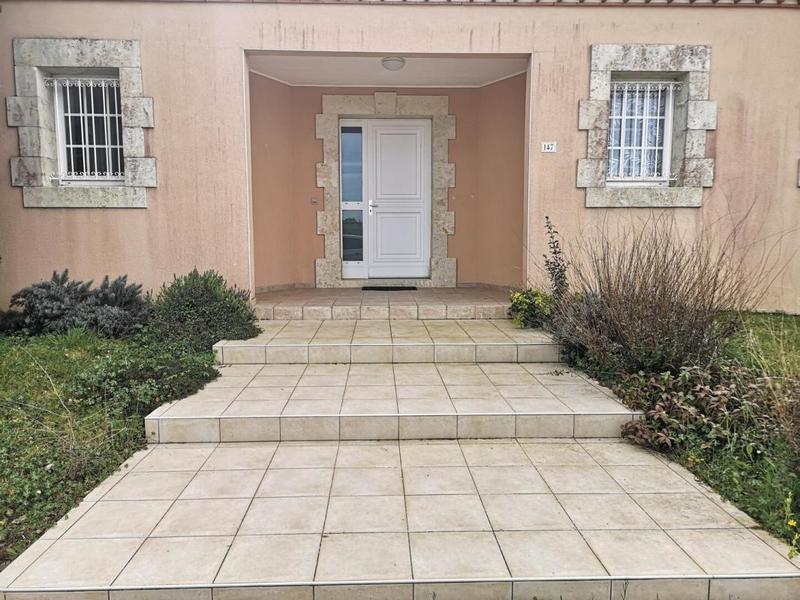 Propriété - 162 m² - 5 pièces