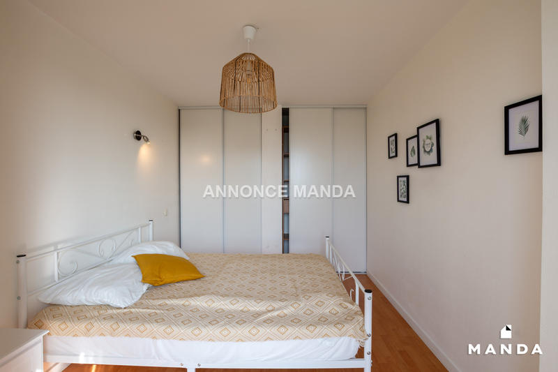 Appartement - 98 m² - 5 pièces