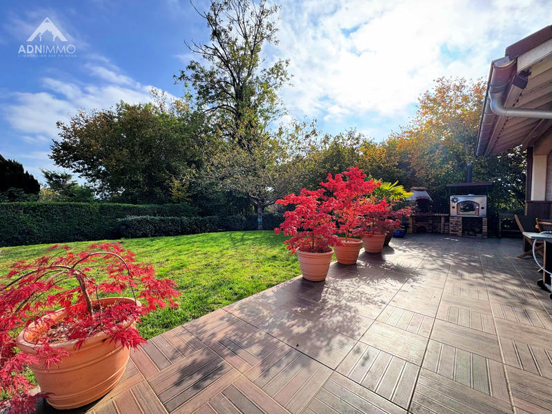 Maison - 140 m² - 5 pièces