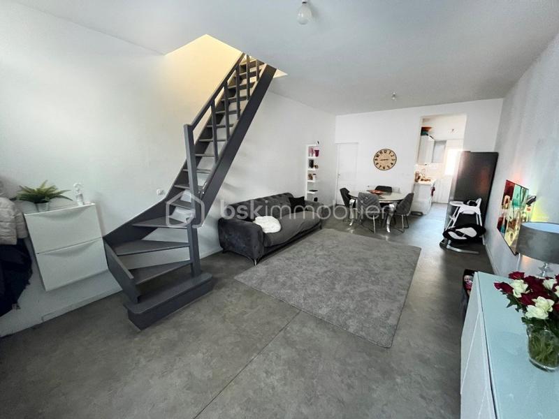 Maison - 95 m² - 5 pièces