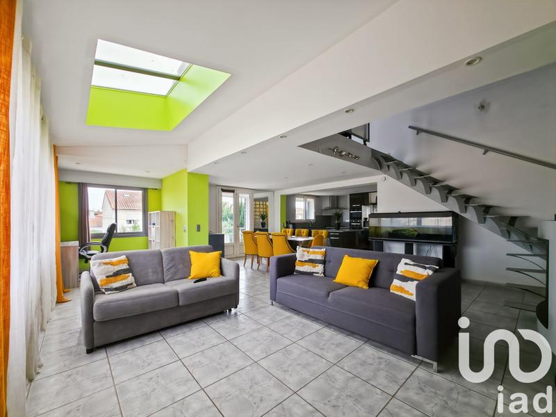 Maison - 206 m² - 8 pièces