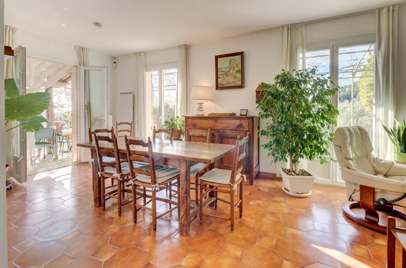 Maison - 148 m² - 6 pièces