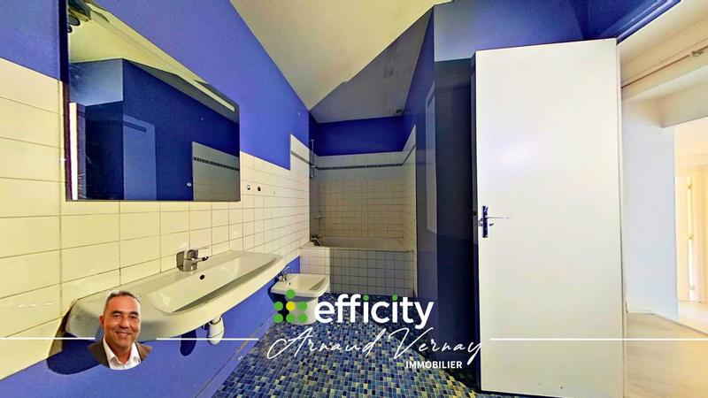 Appartement - 84 m² - 4 pièces