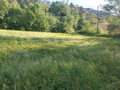 Terrain constructible - 1 262 m²