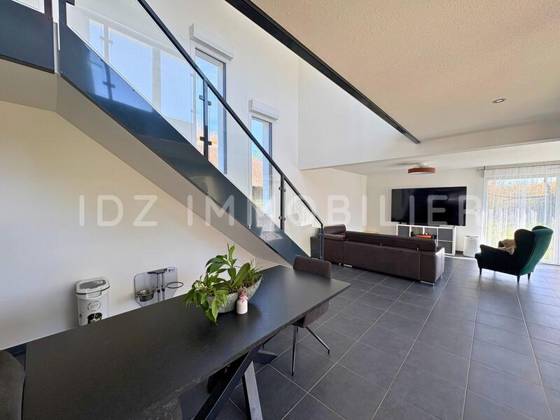Maison - 170 m² - 7 pièces
