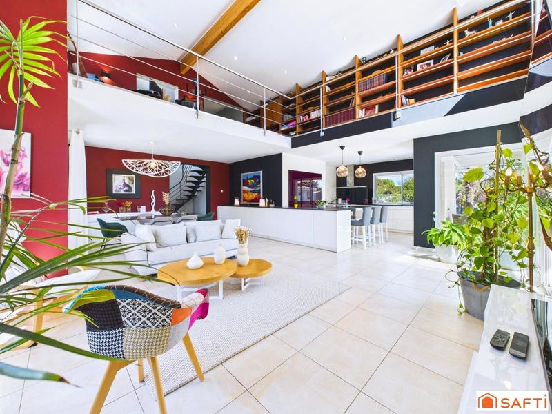 Maison - 170 m² - 5 pièces