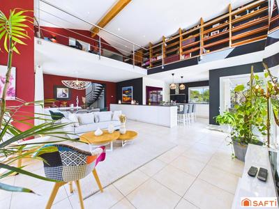 Maison - 170 m² - 5 pièces