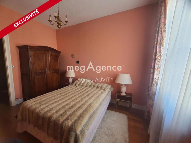 Maison - 300 m² - 10 pièces