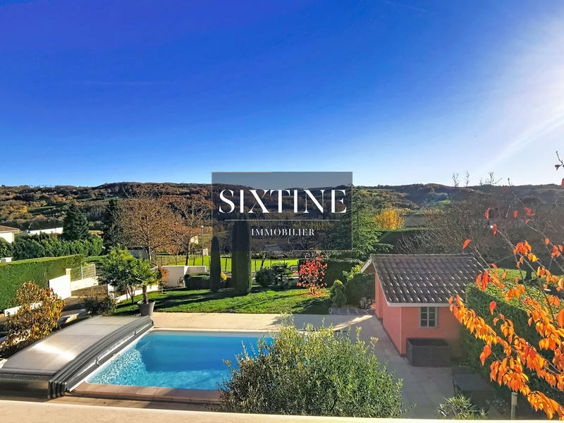 Villa - 149 m² - 8 pièces