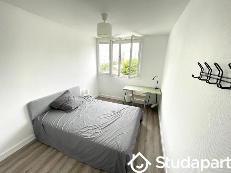 Chambre - 9 m² - 1 pièce