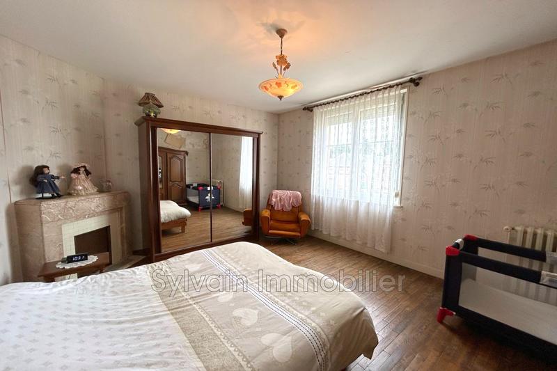 Maison - 175 m² - 7 pièces