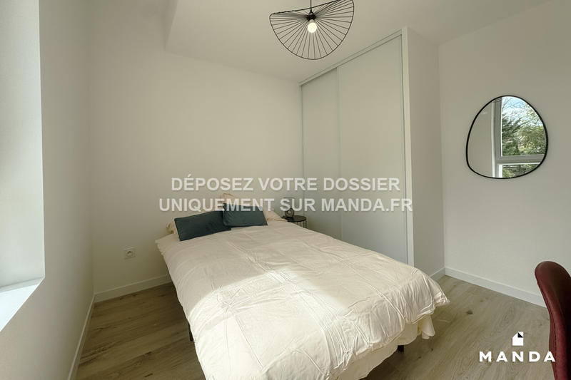 Chambre - 10 m² - 4 pièces