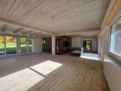 Propriété - 224 m² - 7 pièces