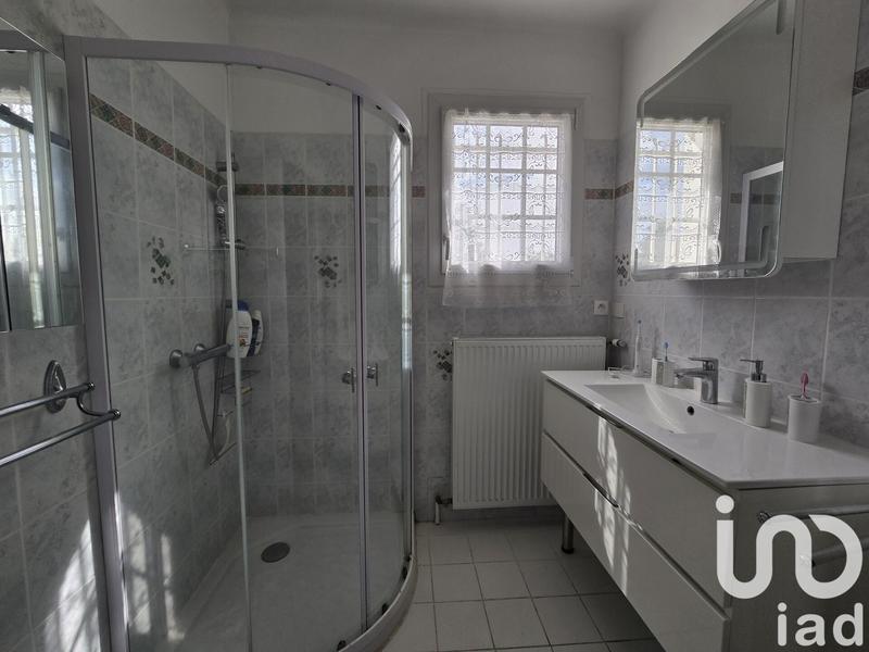 Maison - 215 m² - 7 pièces