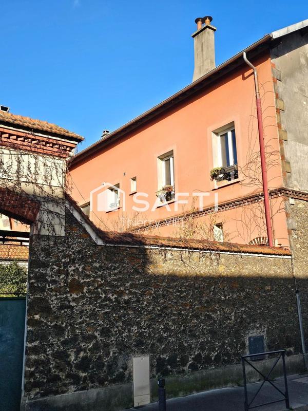 Appartement - 95 m² - 5 pièces