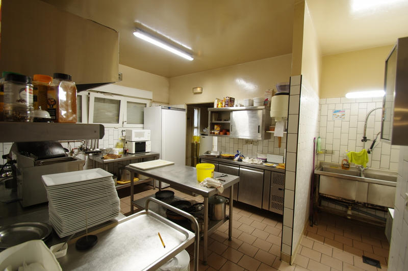 Fonds de commerce - Magasins - 250 m²