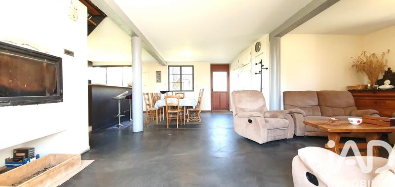 Maison - 332 m² - 12 pièces