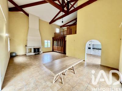 Maison de campagne - 250 m² - 9 pièces