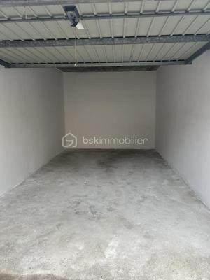 Garage - 13 m²