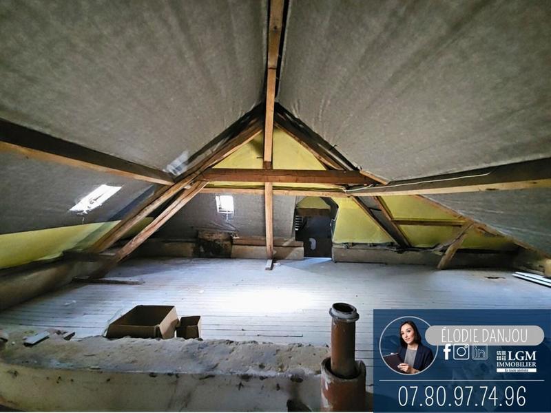 Maison - 210 m² - 10 pièces