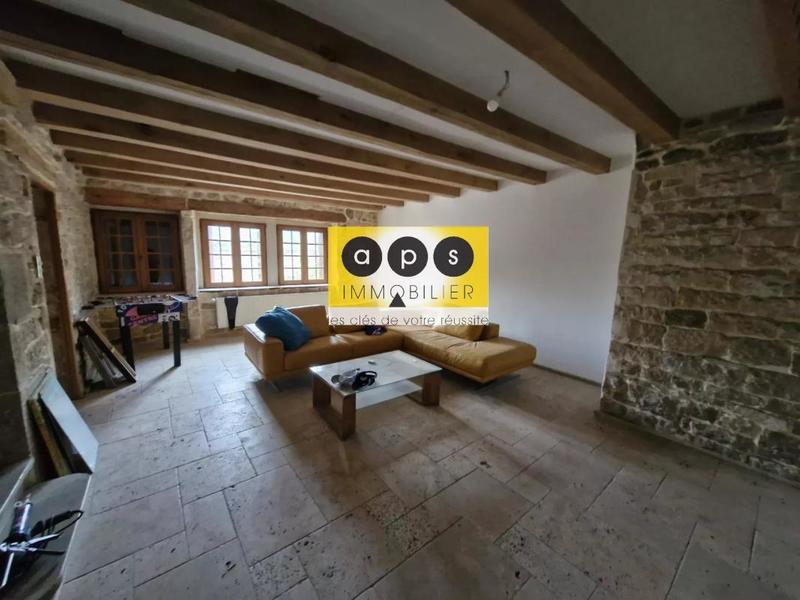 Maison de village - 210 m² - 9 pièces