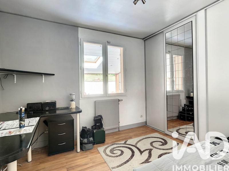 Maison - 90 m² - 6 pièces