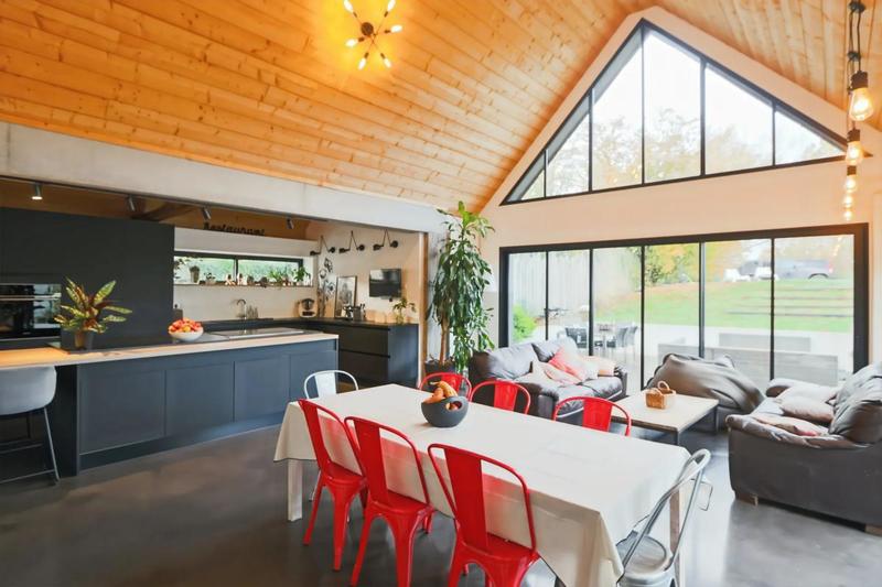 Longère - 232 m² - 7 pièces