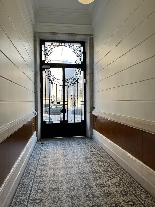 Appartement - 187 m² - 5 pièces