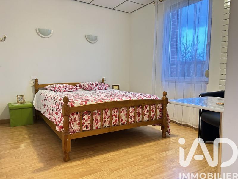 Maison - 185 m² - 10 pièces