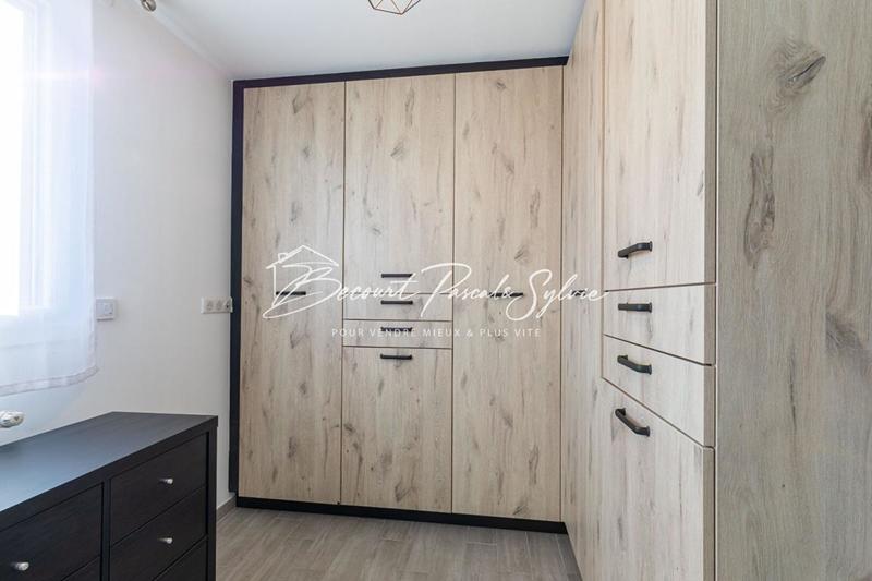 Maison - 93 m² - 5 pièces