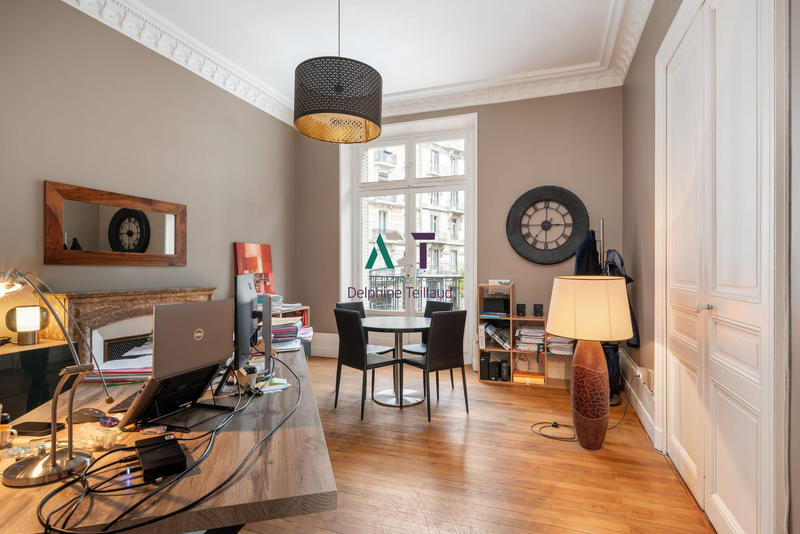 Appartement - 163 m² - 7 pièces