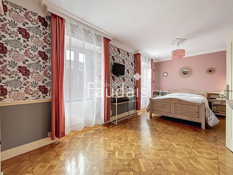 Maison - 176 m² - 6 pièces