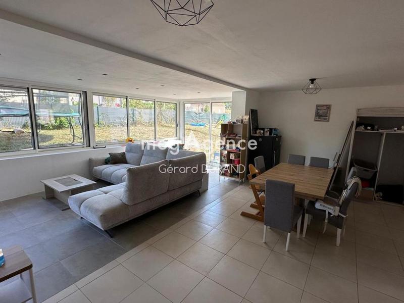 Maison - 102 m² - 4 pièces