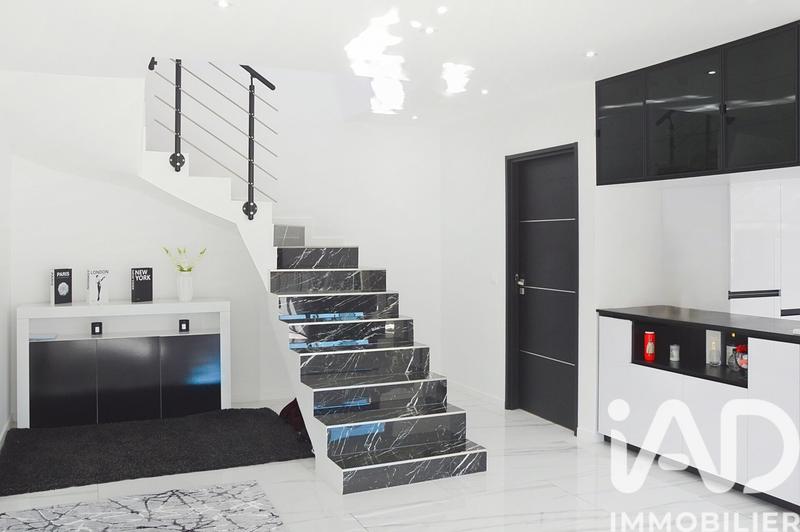 Maison - 172 m² - 6 pièces