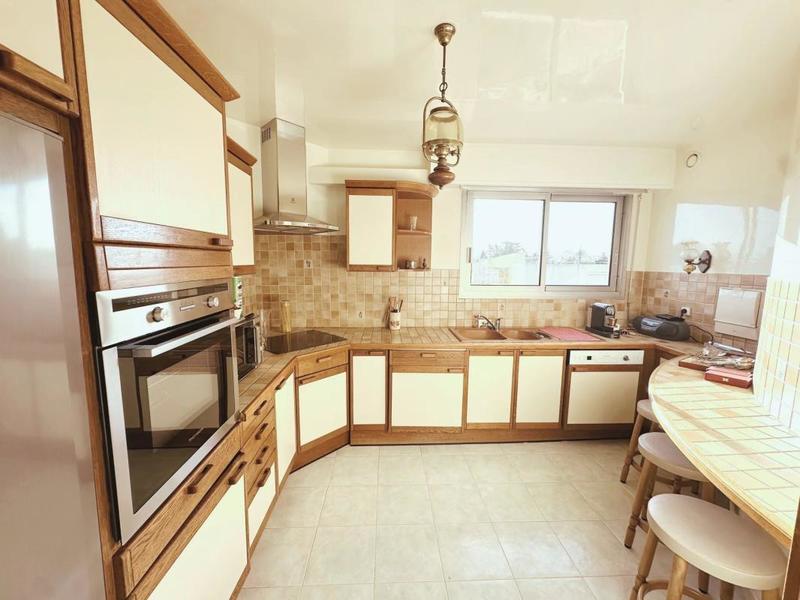 Appartement - 80 m² - 4 pièces