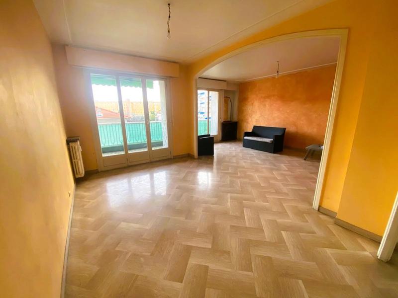 Appartement - 84 m² - 3 pièces