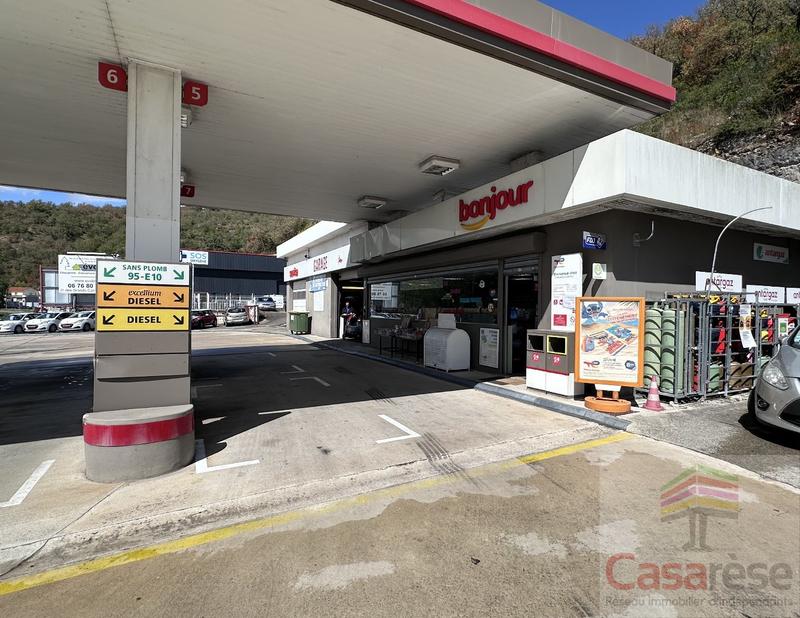 Fonds de commerce - 6 825 m²